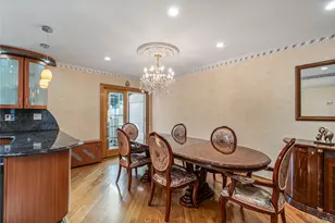 137-66 70th Rd, Kew Gardens, NY 11367 - Photo 6