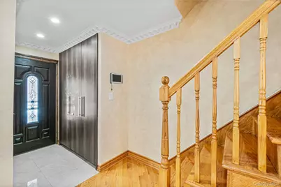 137-66 70th Road, Kew Gardens, NY 11367 - Photo 2