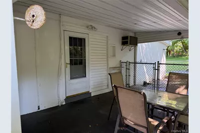 16 Ernest Lane #Apt A, Mahopac, NY 10541 - Photo 2