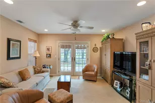 41 Madison Cir, Middle Island, NY 11953 - Photo 10