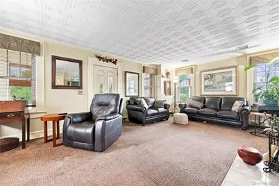 60 Cormack Court, Babylon, NY 11702 - Photo 4