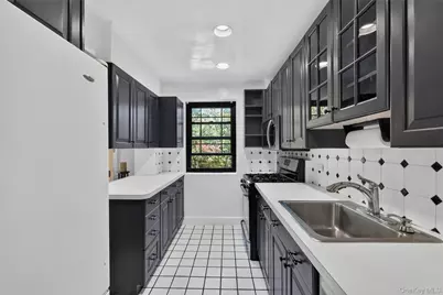 6 Manchester Road #2L, Eastchester, NY 10709 - Photo 6