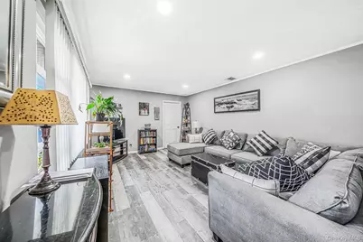 1528 Baldwin Boulevard, Bay Shore, NY 11706 - Photo 4