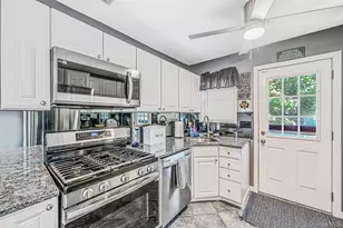 1528 Baldwin Blvd, Bay Shore, NY 11706 - Photo 10