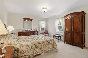 1 Beech Ct, Malverne, NY 11565 - Photo 10