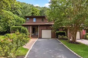 16 North Rd, Northport, NY 11768 - Photo 2