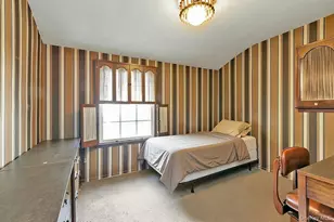 22 Valley Ln W, Woodmere, NY 11581 - Photo 14