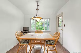 22 Valley Ln W, Woodmere, NY 11581 - Photo 10