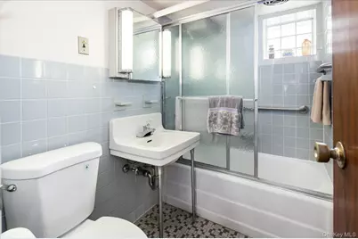 321 Hayward Street, Yonkers, NY 10704 - Photo 20