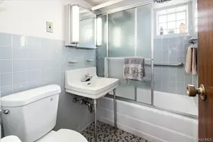 321 Hayward St, Yonkers, NY 10704 - Photo 20