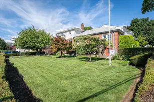 321 Hayward St, Yonkers, NY 10704 - Photo 2