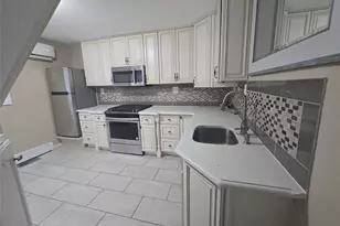 19 Cardinal Ln, East Islip, NY 11730 - Photo 2