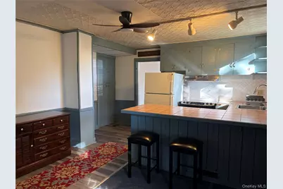 549 Main Road #B, Aquebogue, NY 11901 - Photo 4