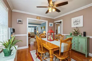 99 Barwick St, Floral Park, NY 11001 - Photo 14