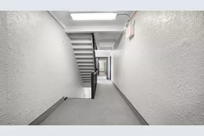 66-15 Wetherole St #E4, Rego Park, NY 11374 - Photo 16