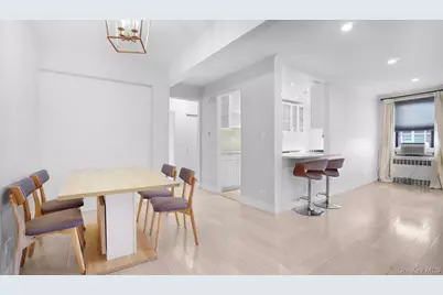 66-15 Wetherole St #E4, Rego Park, NY 11374 - Photo 1