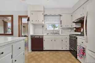84 E Lido Promenade, Lindenhurst, NY 11757 - Photo 20