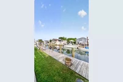 84 E Lido Promenade, Lindenhurst, NY 11757 - Photo 42