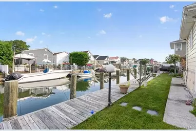 84 E Lido Promenade, Lindenhurst, NY 11757 - Photo 32