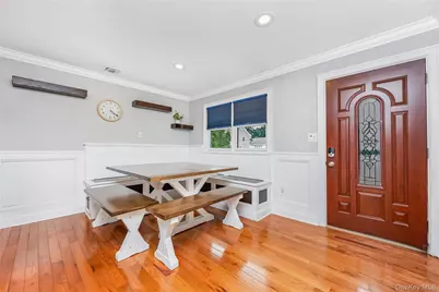 28 Academy Lane, Oakdale, NY 11769 - Photo 4
