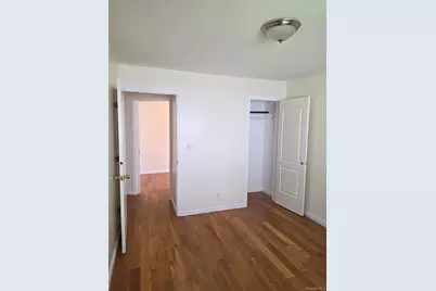 195-25 Woodhull Avenue #2nd fl, Hollis, NY 11423 - Photo 10