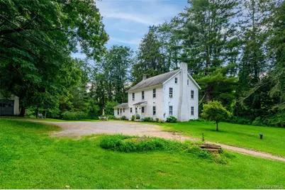 264 Quaker Hill Road, Pawling, NY 12564 - Photo 2