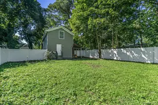 155 Moriches Ave, Mastic, NY 11950 - Photo 20