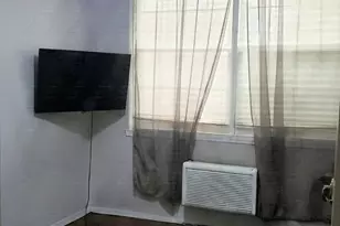 132 Sunset Blvd, Bronx, NY 10473 - Photo 6