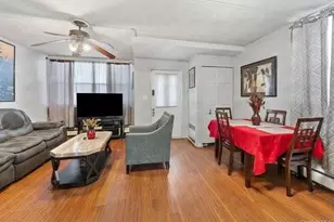 132 Sunset Blvd, Bronx, NY 10473 - Photo 2
