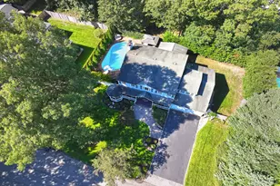7 Ona Ave, Dix Hills, NY 11746 - Photo 38