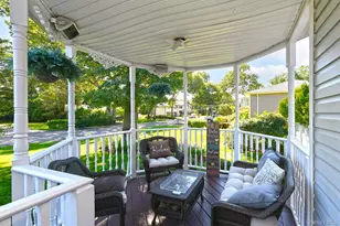 7 Ona Ave, Dix Hills, NY 11746 - Photo 4