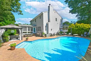 7 Ona Ave, Dix Hills, NY 11746 - Photo 36
