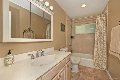 7 Ona Avenue, Dix Hills, NY 11746 - Photo 28