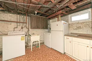12 Hull Ave, New Hyde Park, NY 11040 - Photo 28