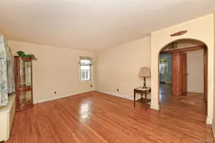 12 Hull Ave, New Hyde Park, NY 11040 - Photo 8