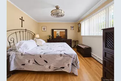 1610 Astor Avenue, Bronx, NY 10469 - Photo 8