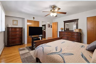 1610 Astor Avenue, Bronx, NY 10469 - Photo 28