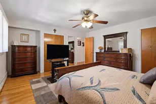 1610 Astor Ave, Bronx, NY 10469 - Photo 28