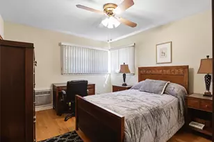 1610 Astor Ave, Bronx, NY 10469 - Photo 30