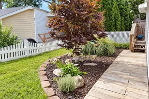 8 Buttercup Dr, Bohemia, NY 11716 - Photo 2