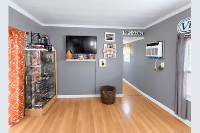 8 Buttercup Drive, Bohemia, NY 11716 - Photo 6