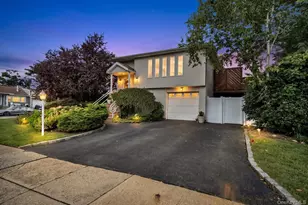 285 N Oak St, Massapequa, NY 11758 - Photo 2