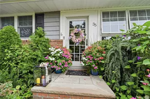 35 Reid Ave, Rockville Centre, NY 11570 - Photo 2