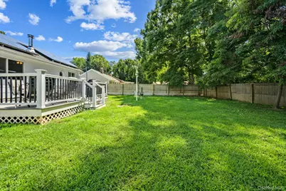 469 Carnation Drive, Shirley, NY 11967 - Photo 8