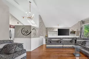 84-70 159th St, Jamaica, NY 11432 - Photo 10