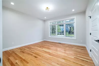 76 Gerard Avenue W, Malverne, NY 11565 - Photo 14