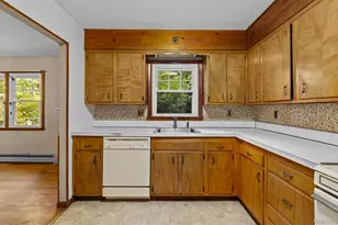 11 Woodycrest Dr, Northport, NY 11768 - Photo 6