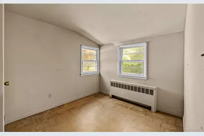 11 Woodycrest Drive, Northport, NY 11768 - Photo 16