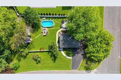 19 Badger Lane, East Setauket, NY 11733 - Photo 6