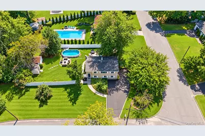 19 Badger Lane, East Setauket, NY 11733 - Photo 4
